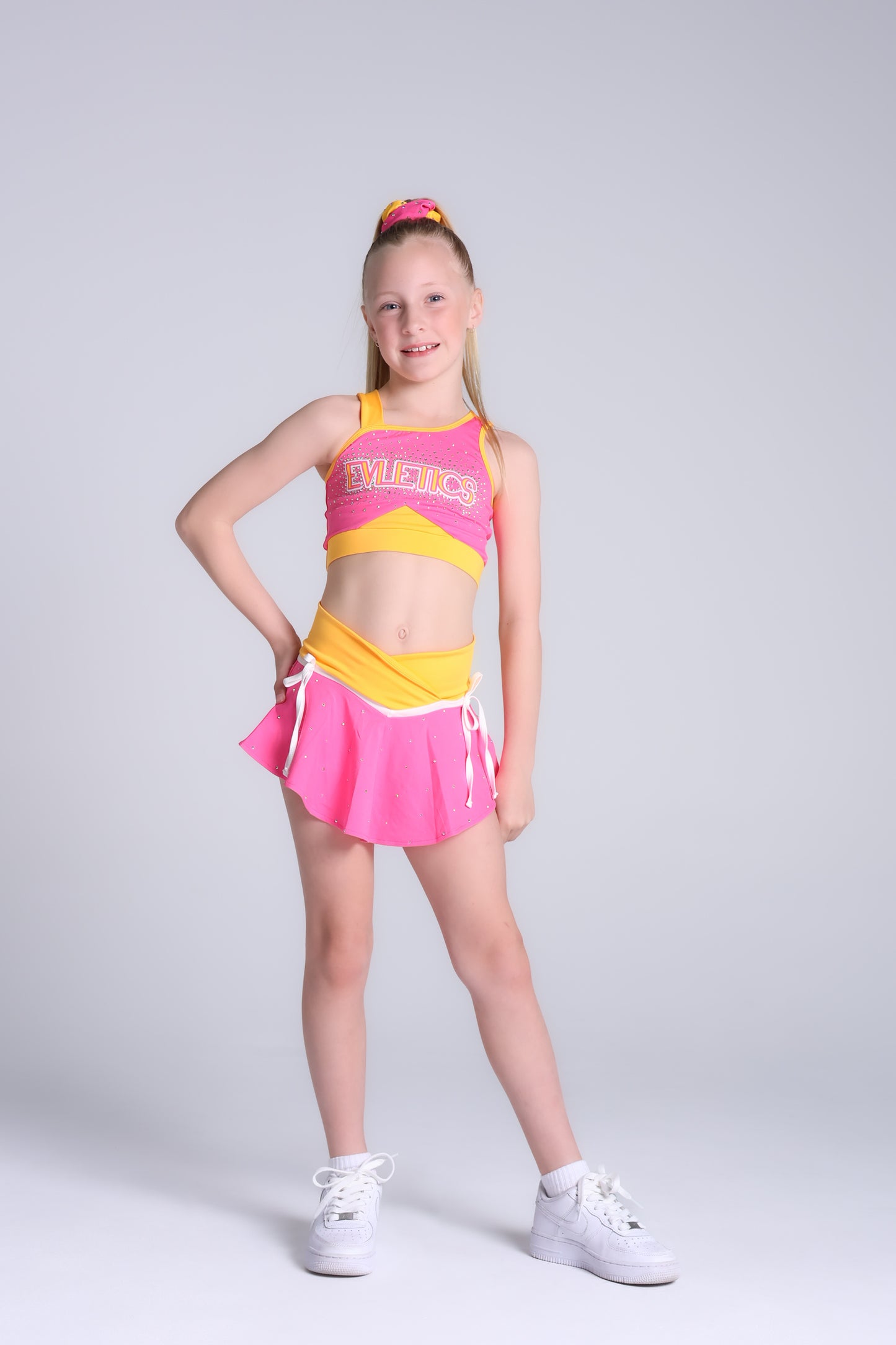 SUNSET SPORTS CROP