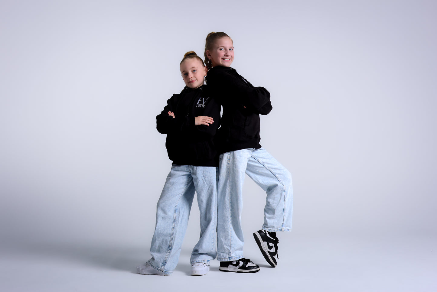 ESSENTIAL HOODIE